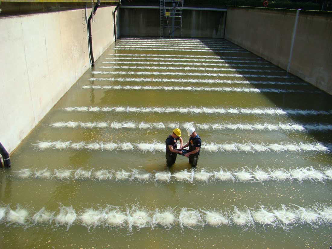 STS monteurs tijdens een revisie in een waterzuiveringsinstallatie